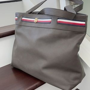 Tommy Hilfiger gray navy red white Totebag  Handbag  Shoulder bag purse